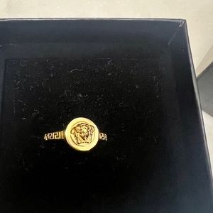 Versace Medusa LaGreca Ring - Gold